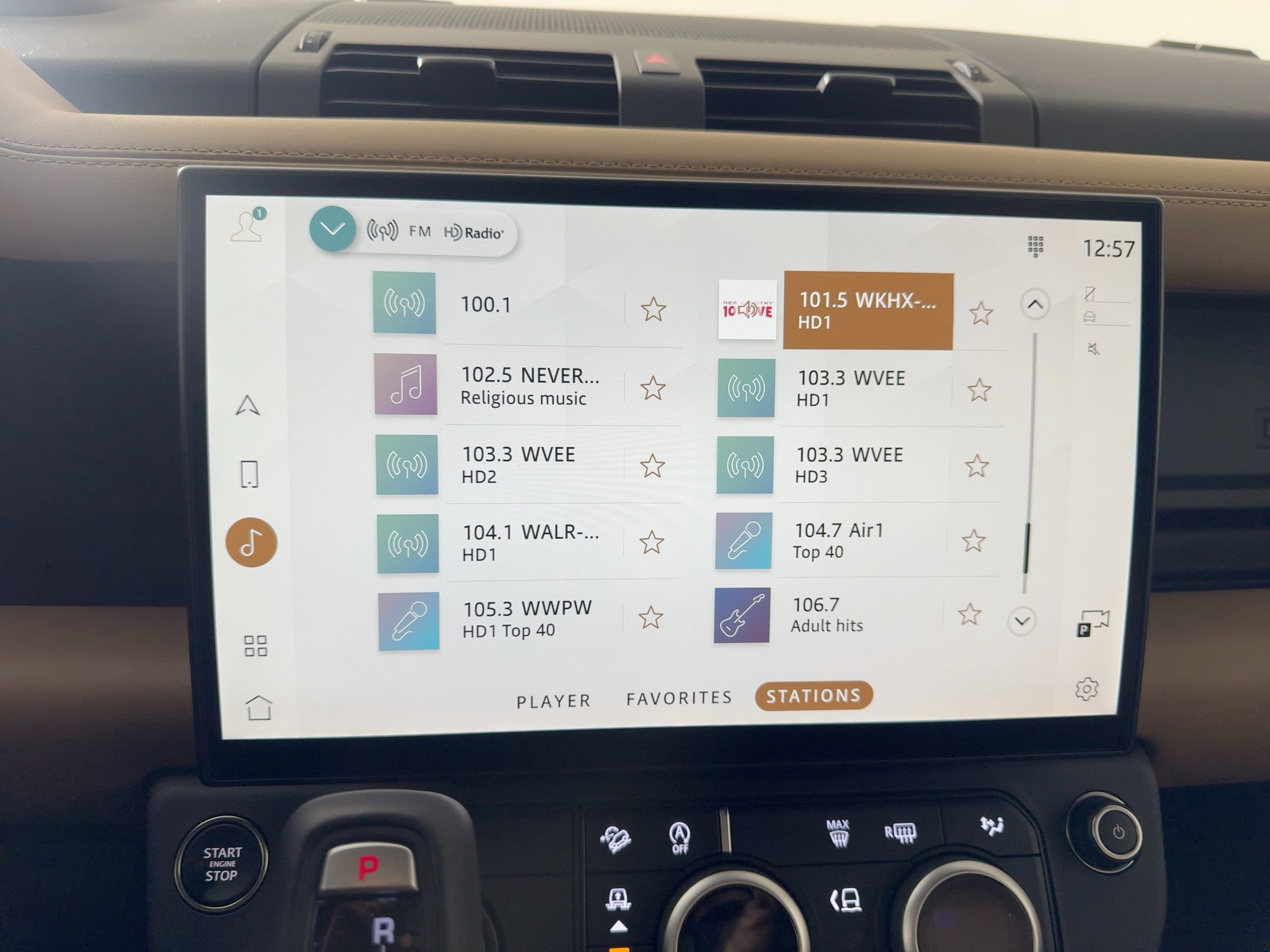 New 2026 Land Rover Defender 110 X-Dynamic SE image 20