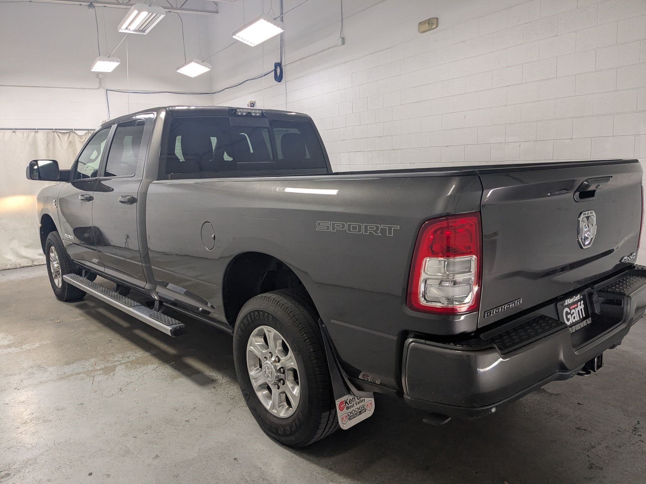 Used 2019 RAM 3500 Big Horn AWD/4WD image 9