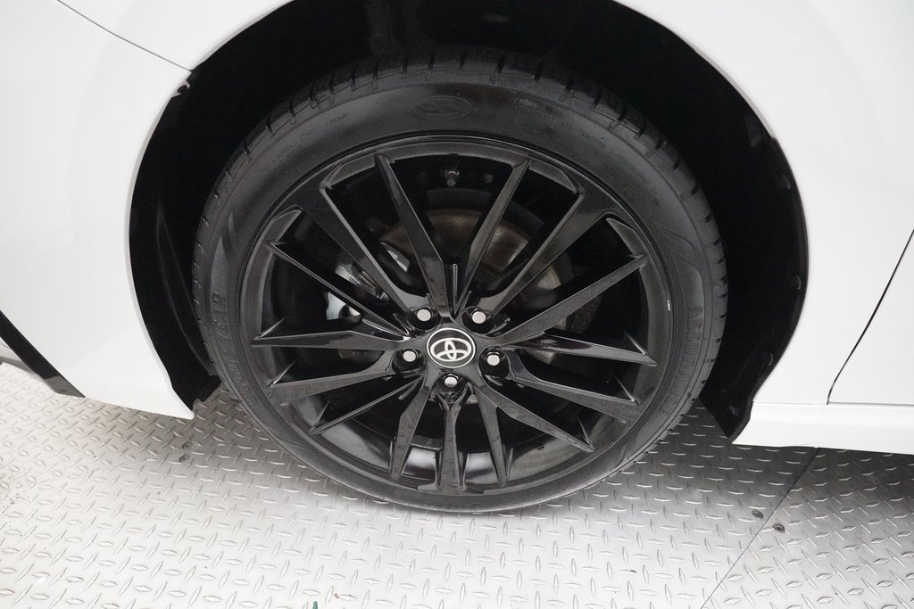 Used 2024 Toyota Camry XSE image 25