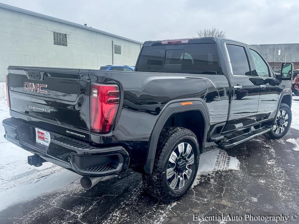 New 2026 GMC Sierra 2500 Denali w/ Denali Reserve Package AWD/4WD image 9