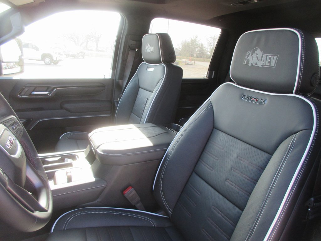 New 2026 GMC Sierra 2500 AT4X w/ AT4X AEV Edition image 14