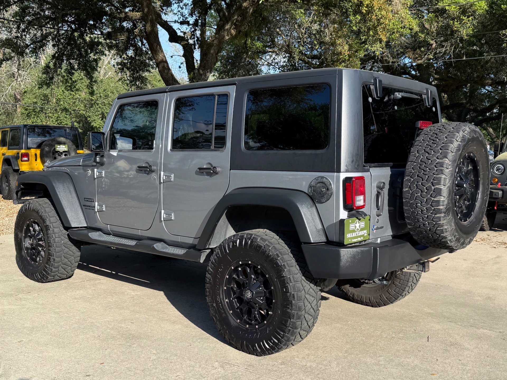 Used 2014 Jeep Wrangler Unlimited Sport w/ Quick Order Package 24S image 9