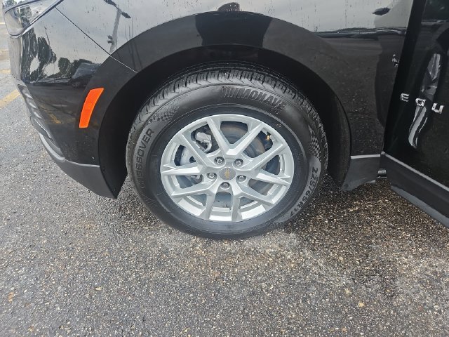 Used 2024 Chevrolet Equinox LS w/ LS Convenience Package FWD image 27