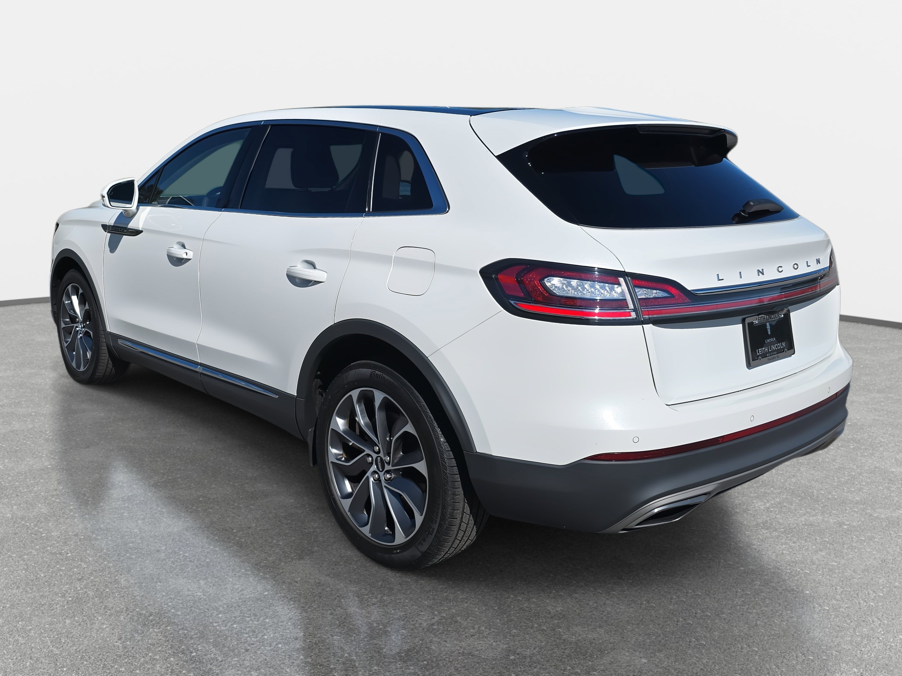 Certified 2022 Lincoln Nautilus Reserve image 7