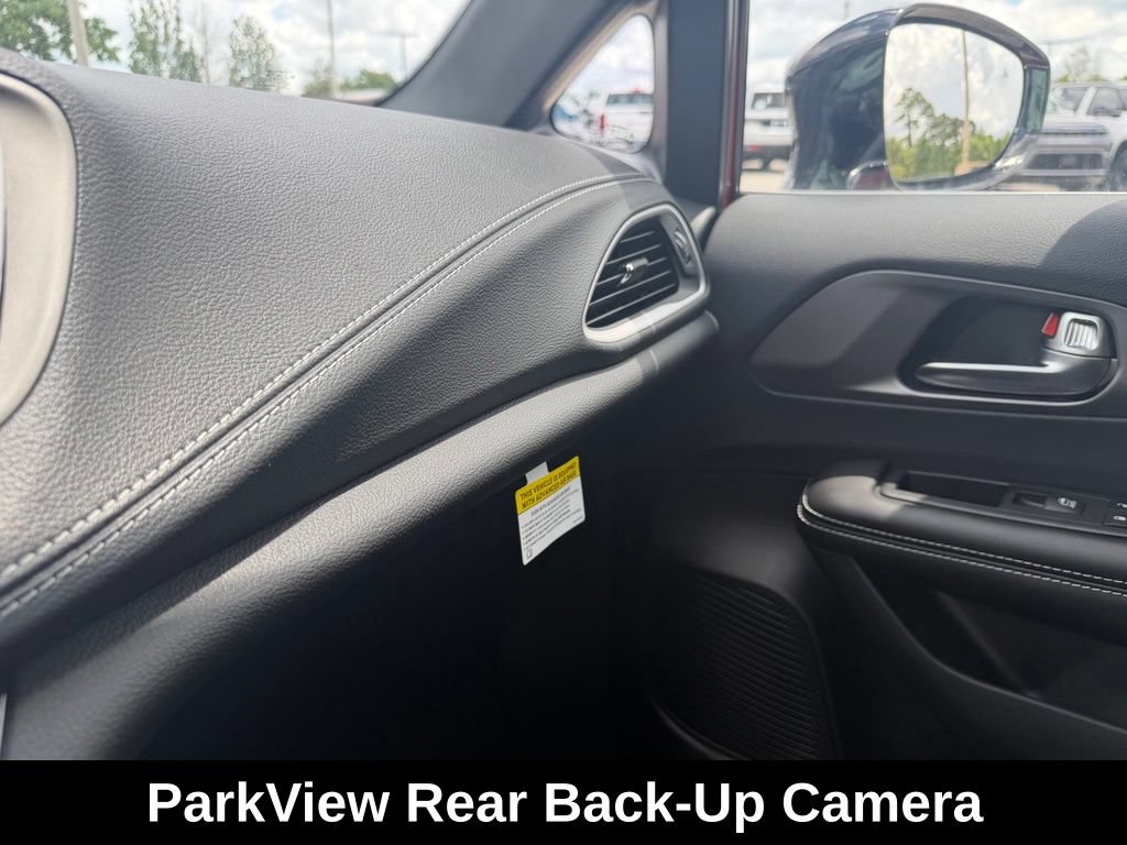 New 2027 Chrysler Pacifica Limited FWD image 13