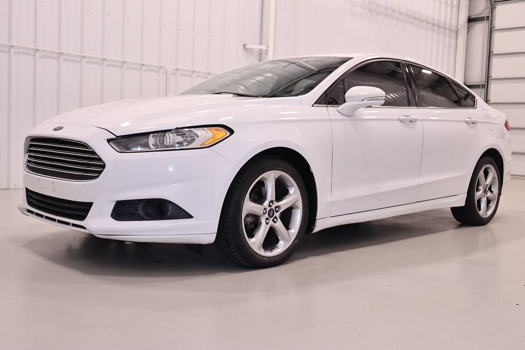 Used 2016 Ford Fusion SE w/ Equipment Group 201A AWD/4WD image 5