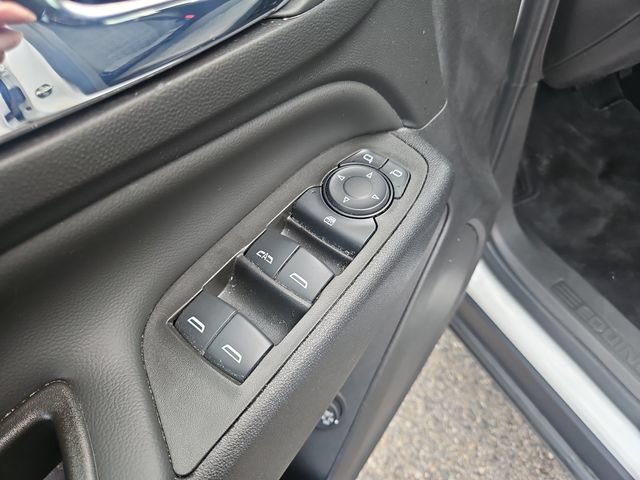 Used 2024 Chevrolet Equinox LT FWD image 11