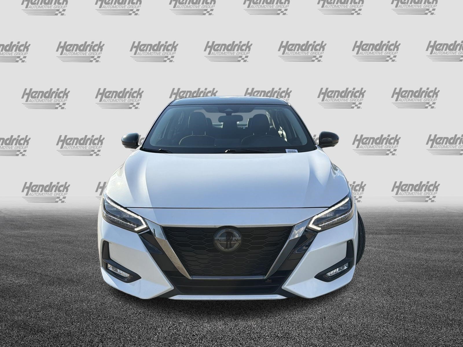 Used 2022 Nissan Sentra SR w/ SR Premium Package FWD image 3