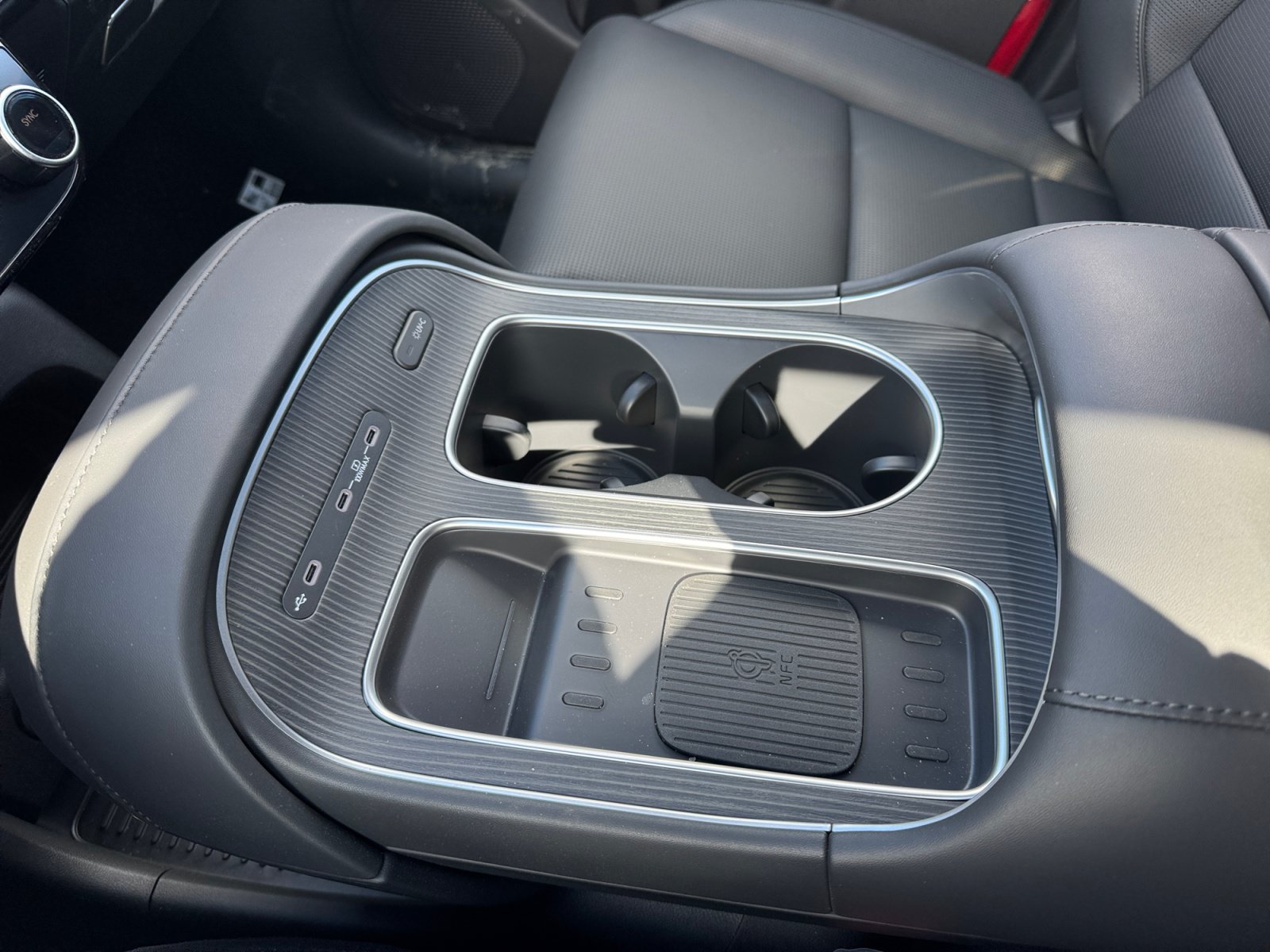 New 2026 Hyundai Palisade Calligraphy AWD/4WD image 17