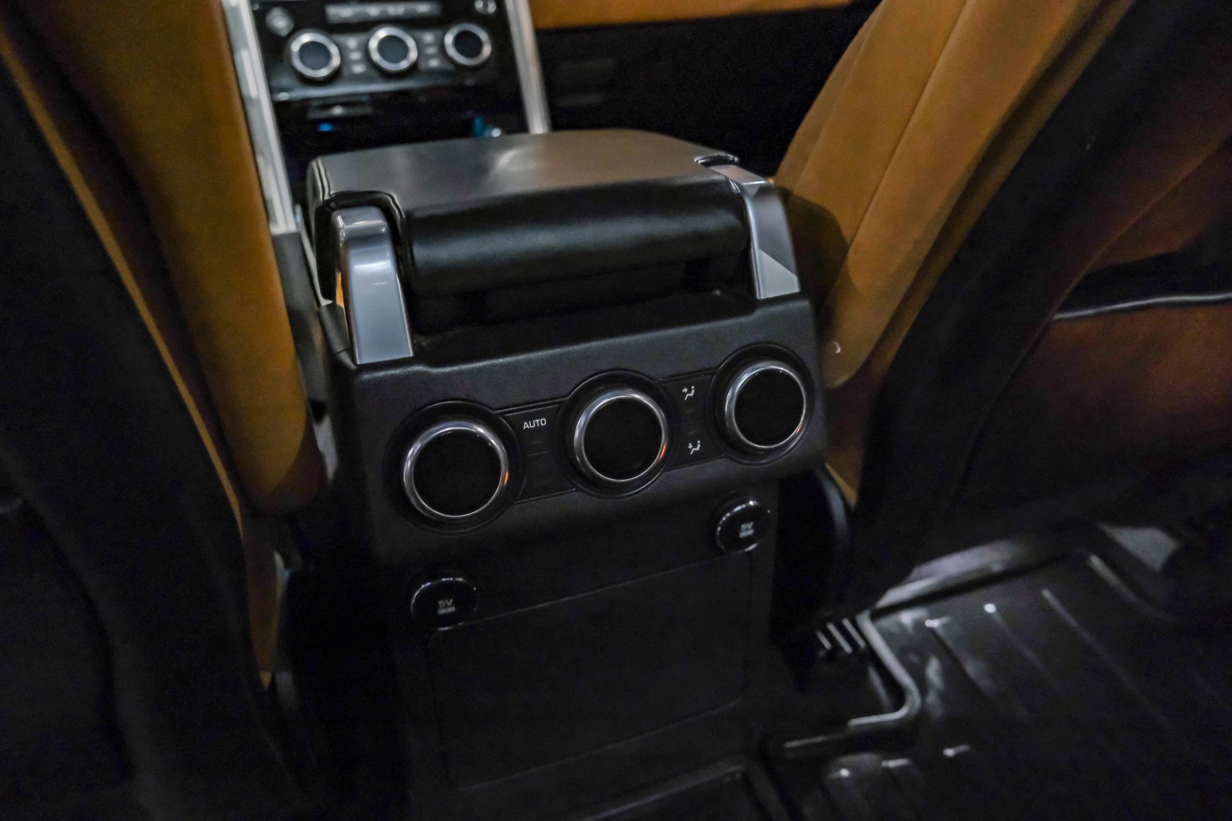 Used 2019 Land Rover Discovery HSE Luxury image 33
