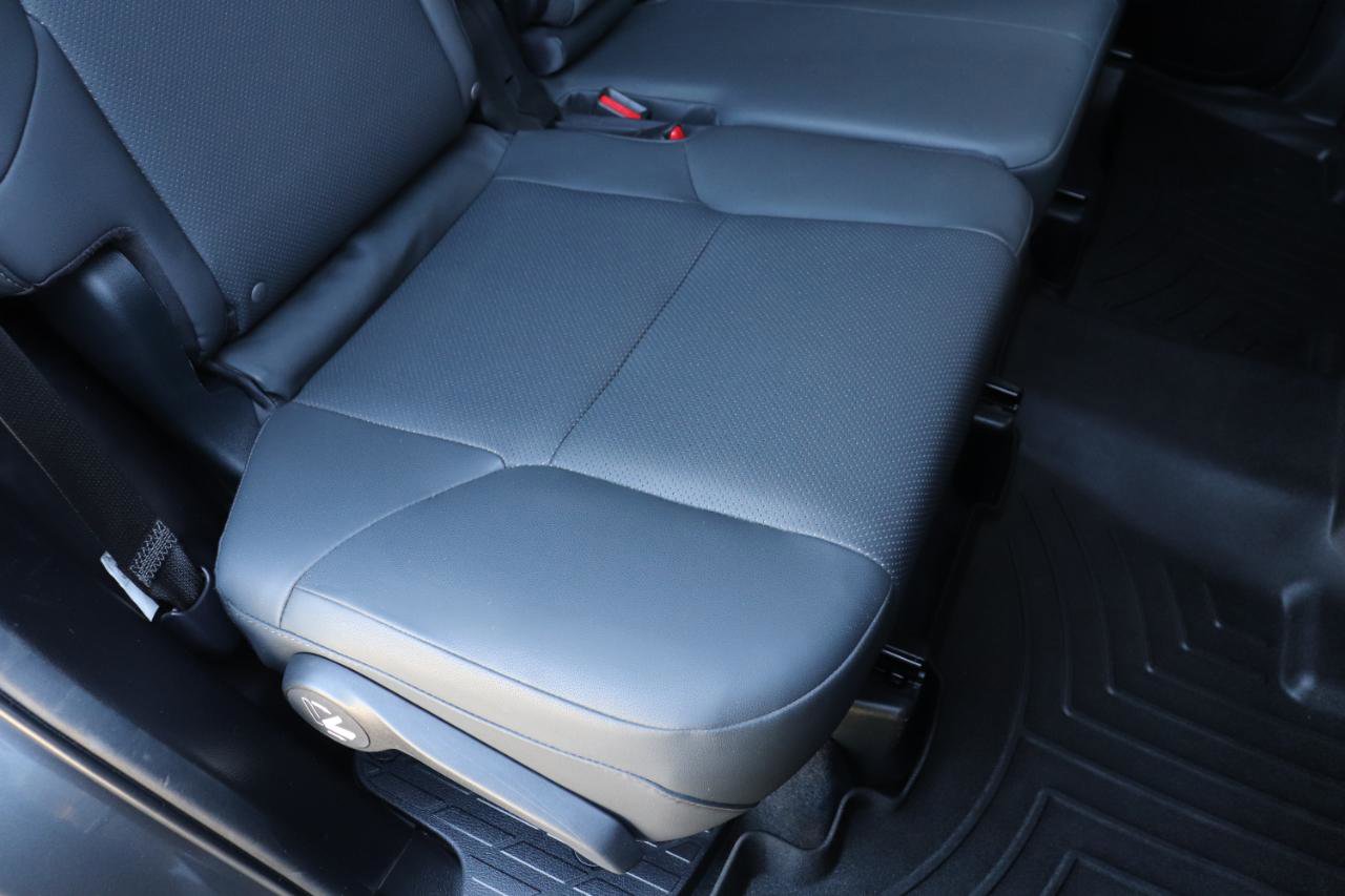 Used 2020 Lexus GX 460 Premium w/ Premium Package image 33