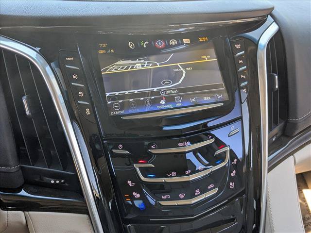 Used 2020 Cadillac Escalade Premium Luxury AWD/4WD image 14