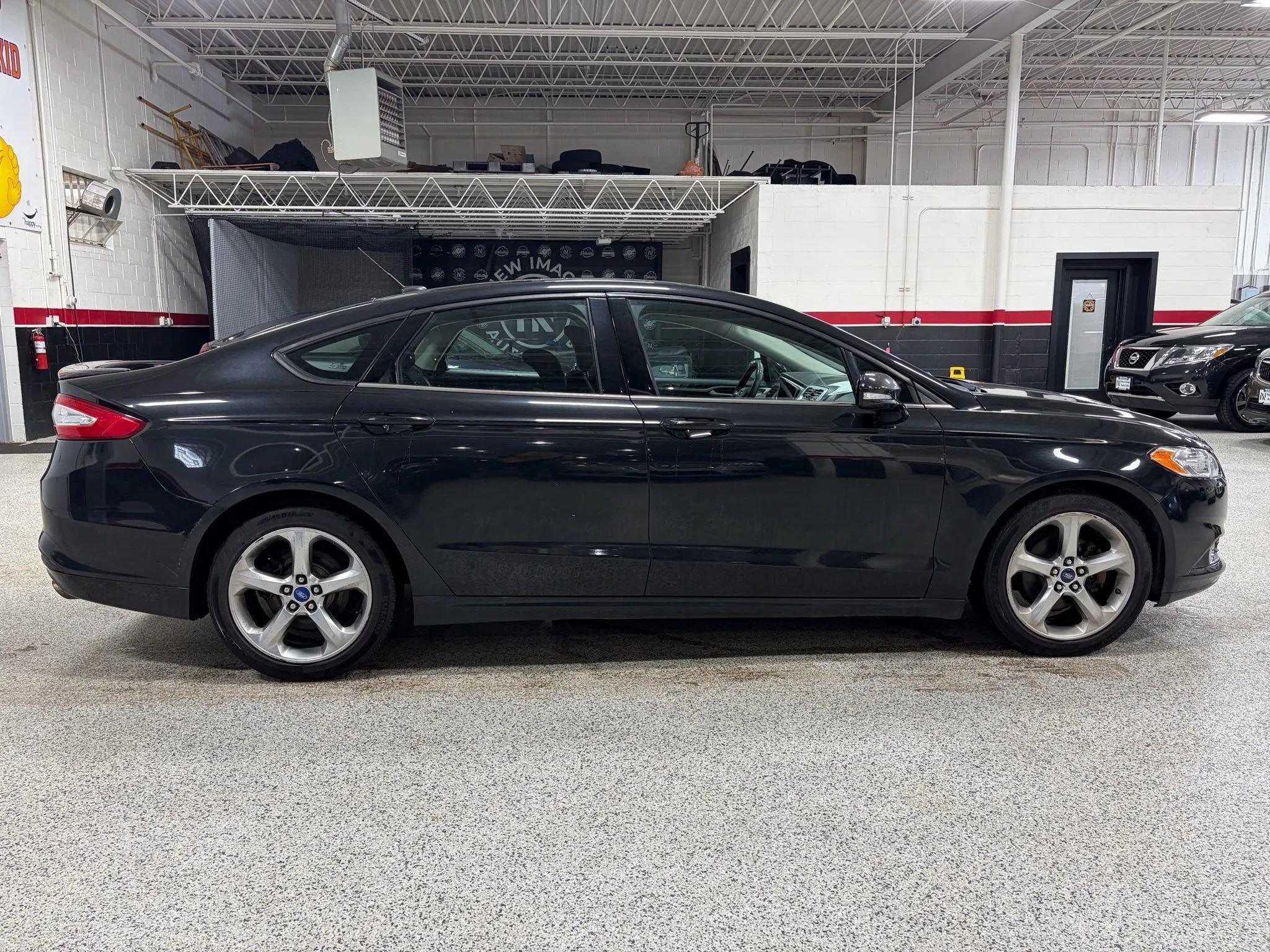 Used 2013 Ford Fusion SE image 9