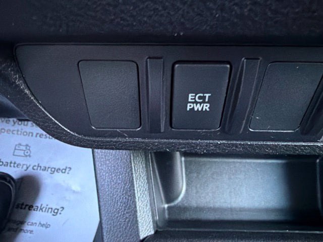 Used 2021 Toyota Tacoma SR AWD/4WD image 27