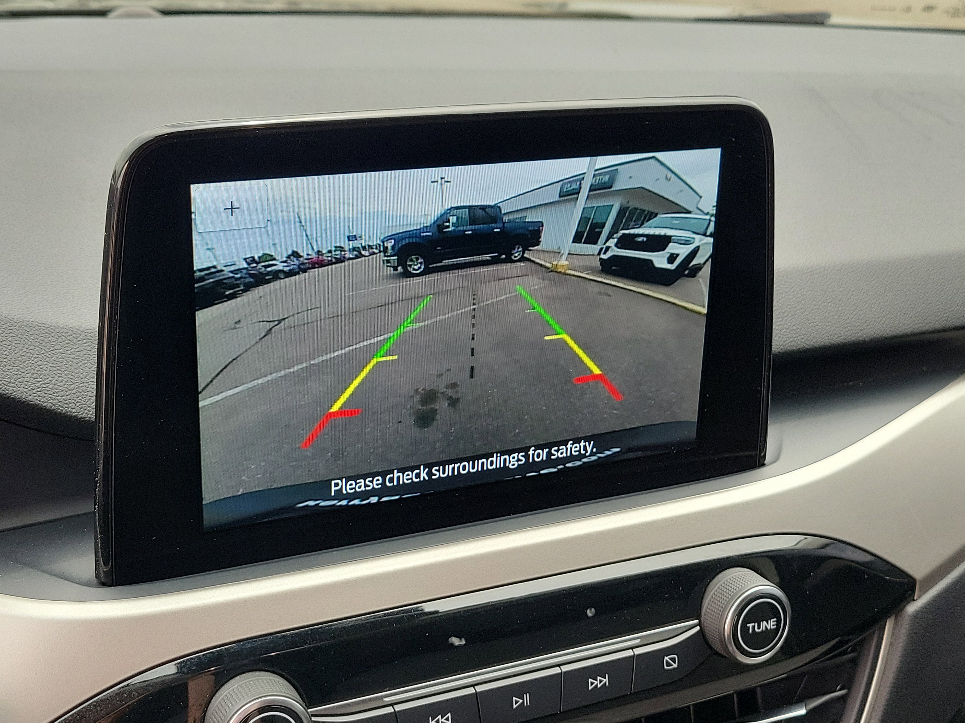 Used 2022 Ford Escape SE FWD image 27