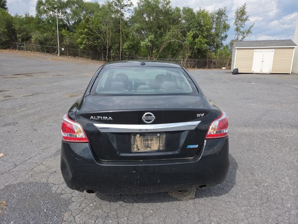 Used 2013 Nissan Altima 2.5 SV FWD image 7