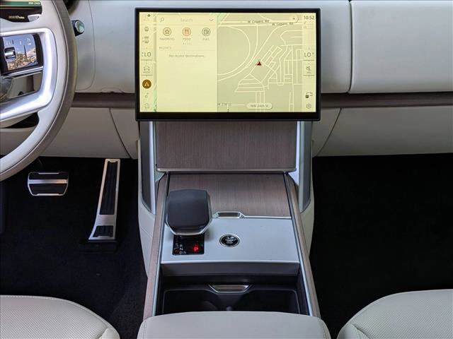 New 2026 Land Rover Range Rover SE image 11