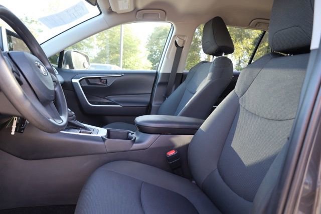 Used 2024 Toyota RAV4 LE image 12