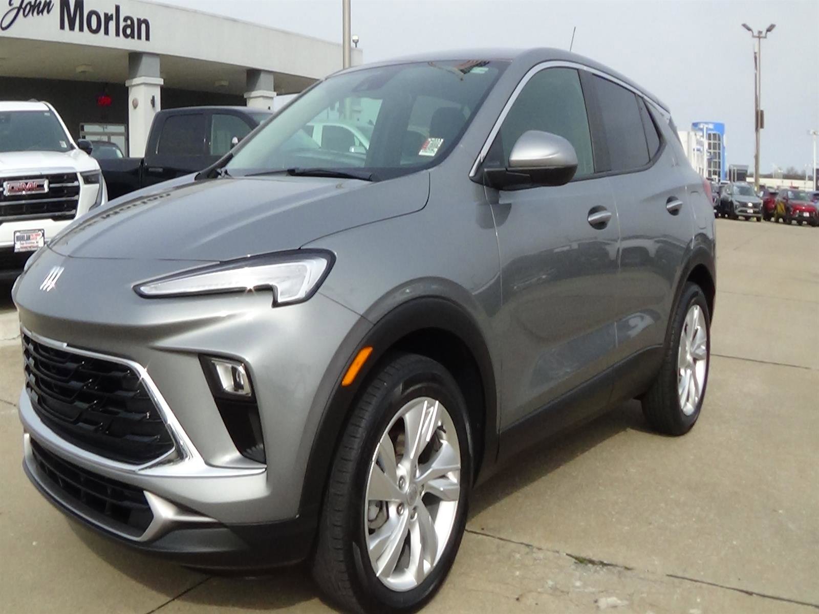 Used 2025 Buick Encore GX Preferred FWD image 2