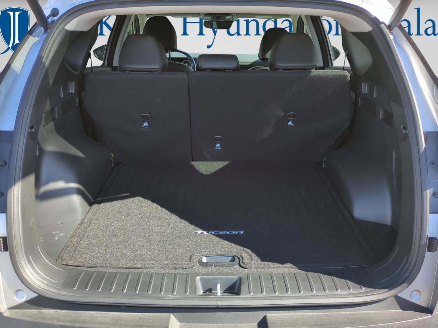 Certified 2025 Hyundai Tucson Limited AWD/4WD image 12