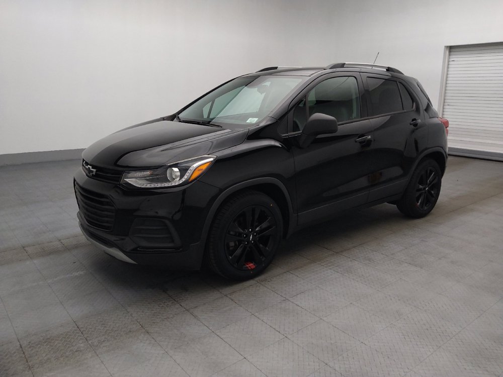 Used 2021 Chevrolet Trax LT w/ Redline Edition FWD image 2