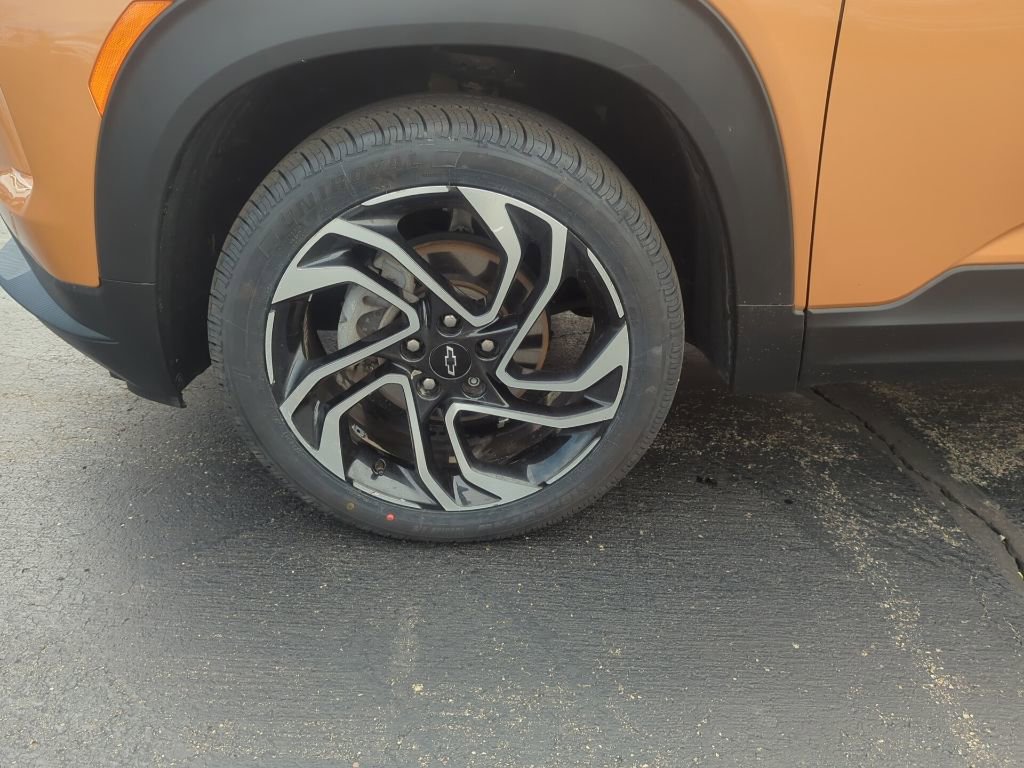 Certified 2024 Chevrolet TrailBlazer RS w/ Driver Confidence Package image 15