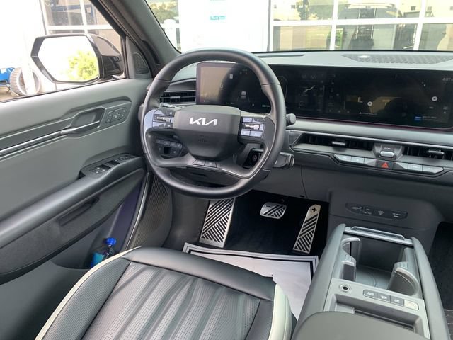 Certified 2024 Kia EV9 GT-Line AWD/4WD image 19