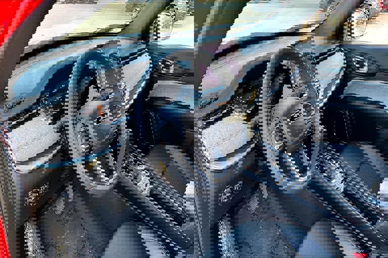 Certified 2024 Jeep Compass Latitude image 17