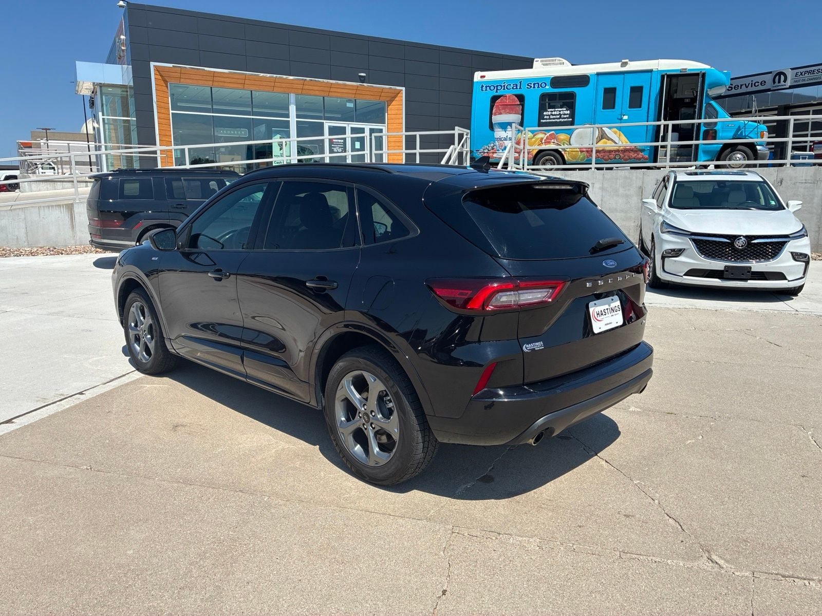 Used 2024 Ford Escape ST-Line AWD/4WD image 3