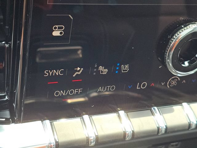 New 2026 GMC Yukon Elevation w/ Elevation Premium Package AWD/4WD image 7