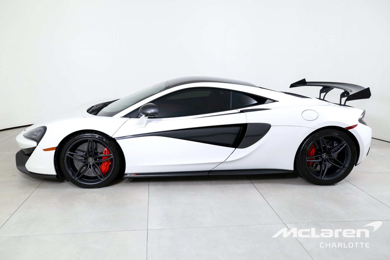 Used 2017 McLaren 570S Coupe RWD image 6