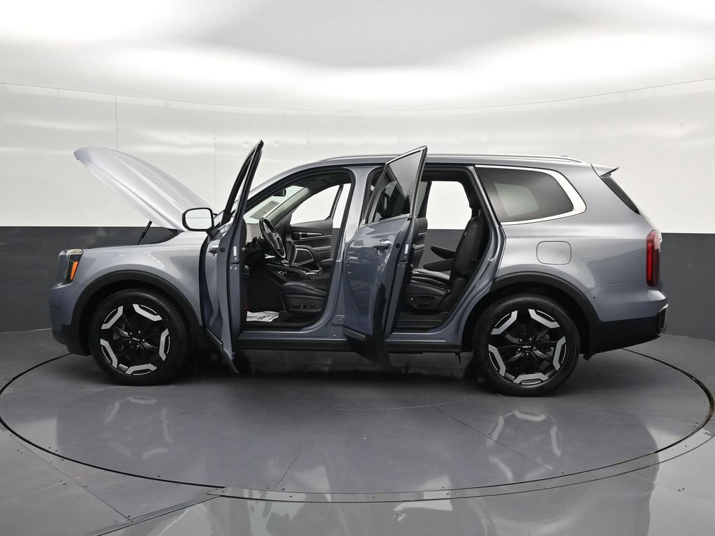 Used 2024 Kia Telluride S w/ S Sunroof Package FWD image 40