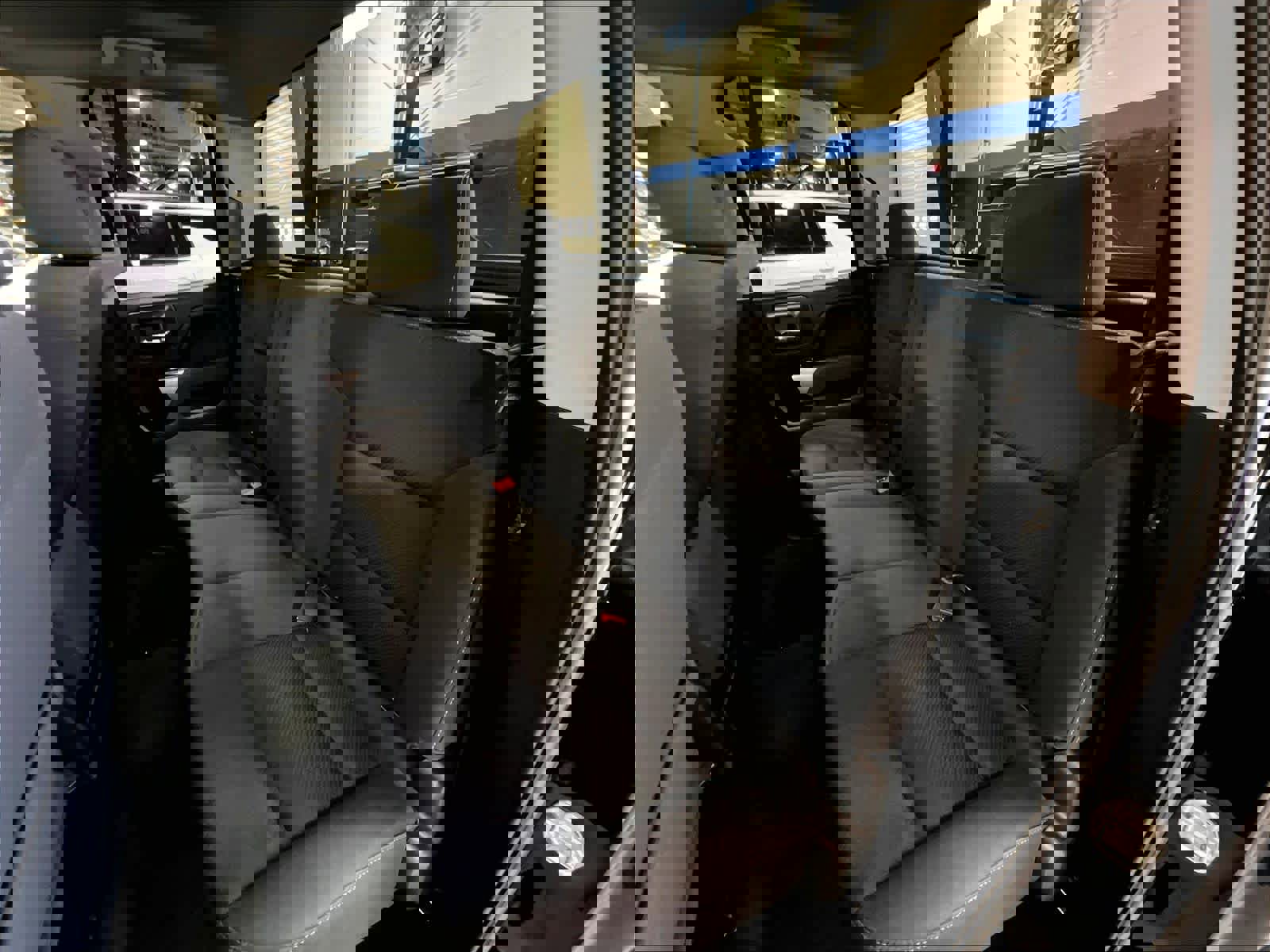 Used 2018 Chevrolet Silverado 1500 LT image 15