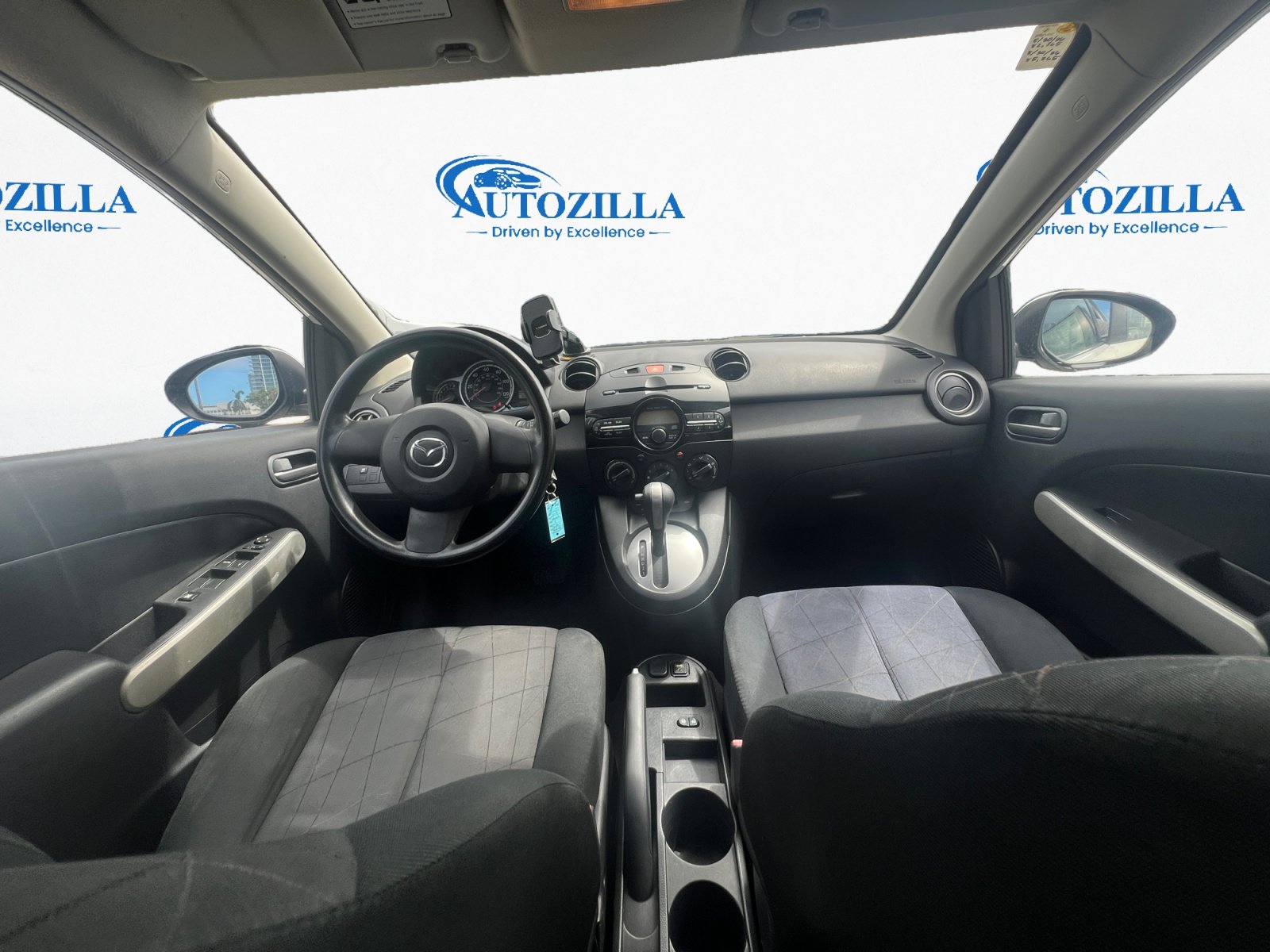 Used 2014 MAZDA MAZDA2 Sport FWD image 13