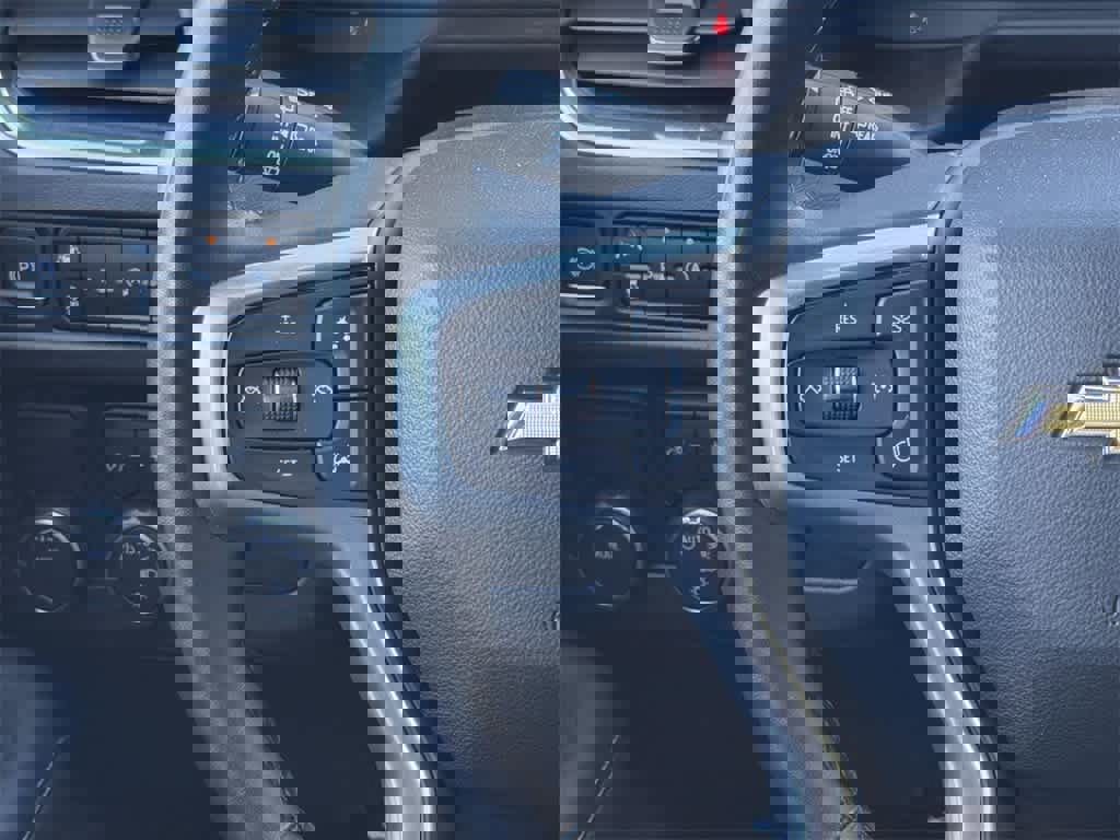 Used 2023 Chevrolet Suburban Premier image 13