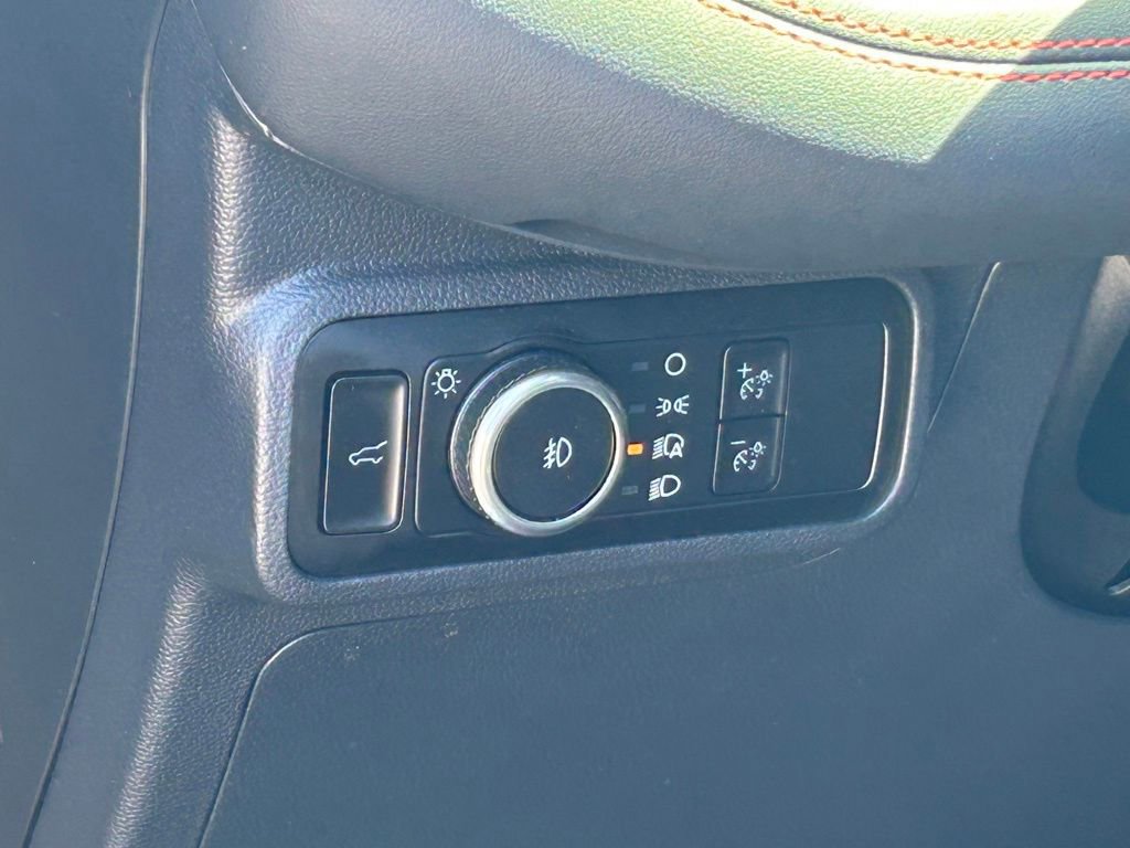 Used 2025 Ford Explorer ST-Line w/ Premium Package image 37