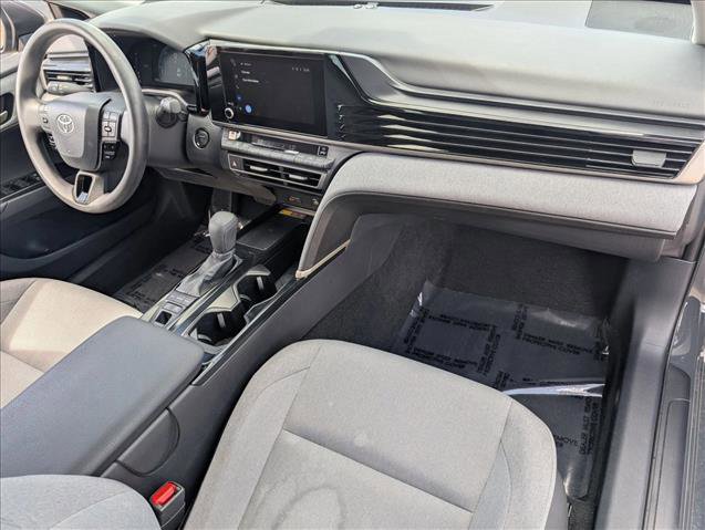 Used 2025 Toyota Camry LE image 19