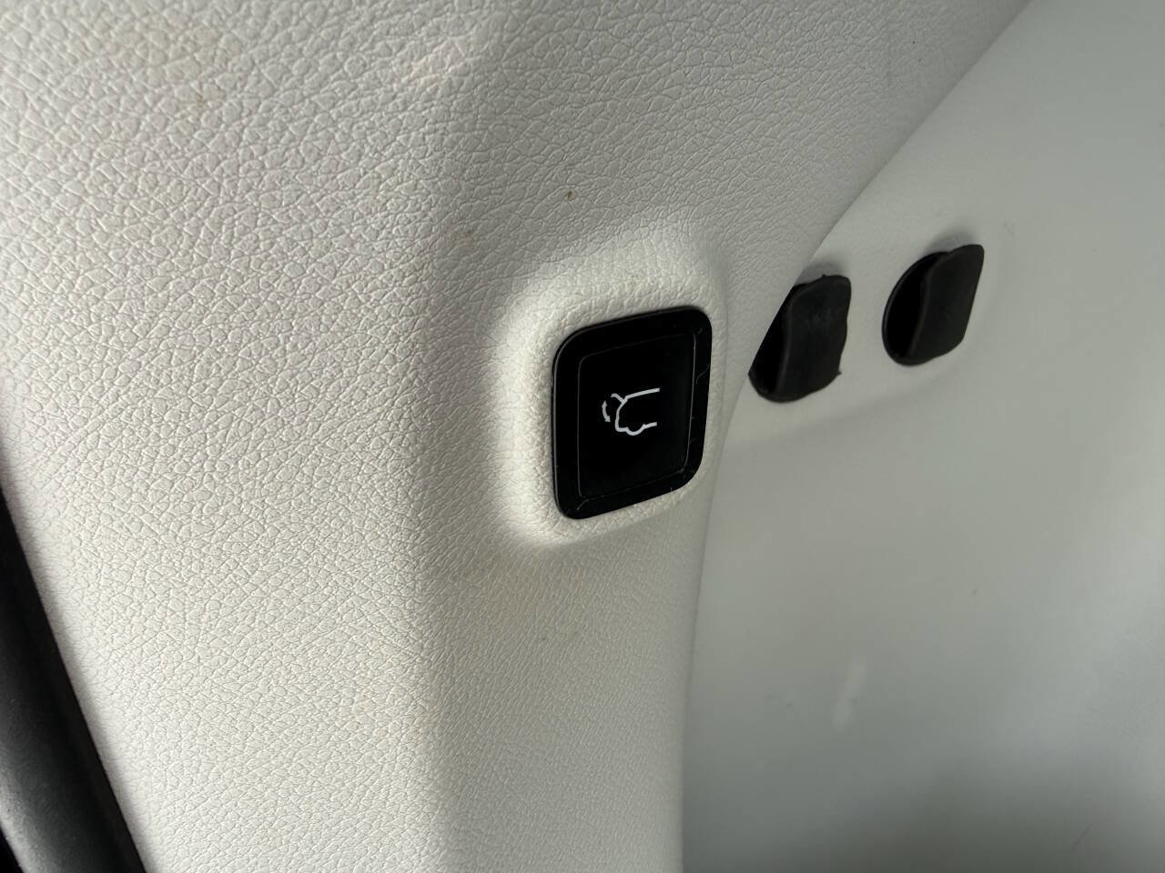 Used 2022 Jeep Cherokee Latitude Lux AWD/4WD image 14
