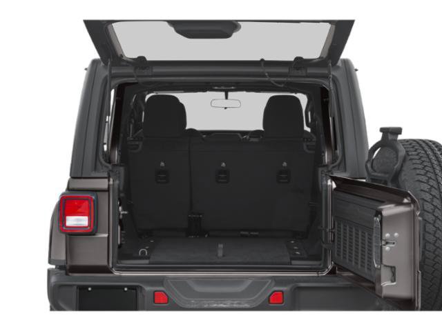 Used 2018 Jeep Wrangler Unlimited Sahara AWD/4WD image 14