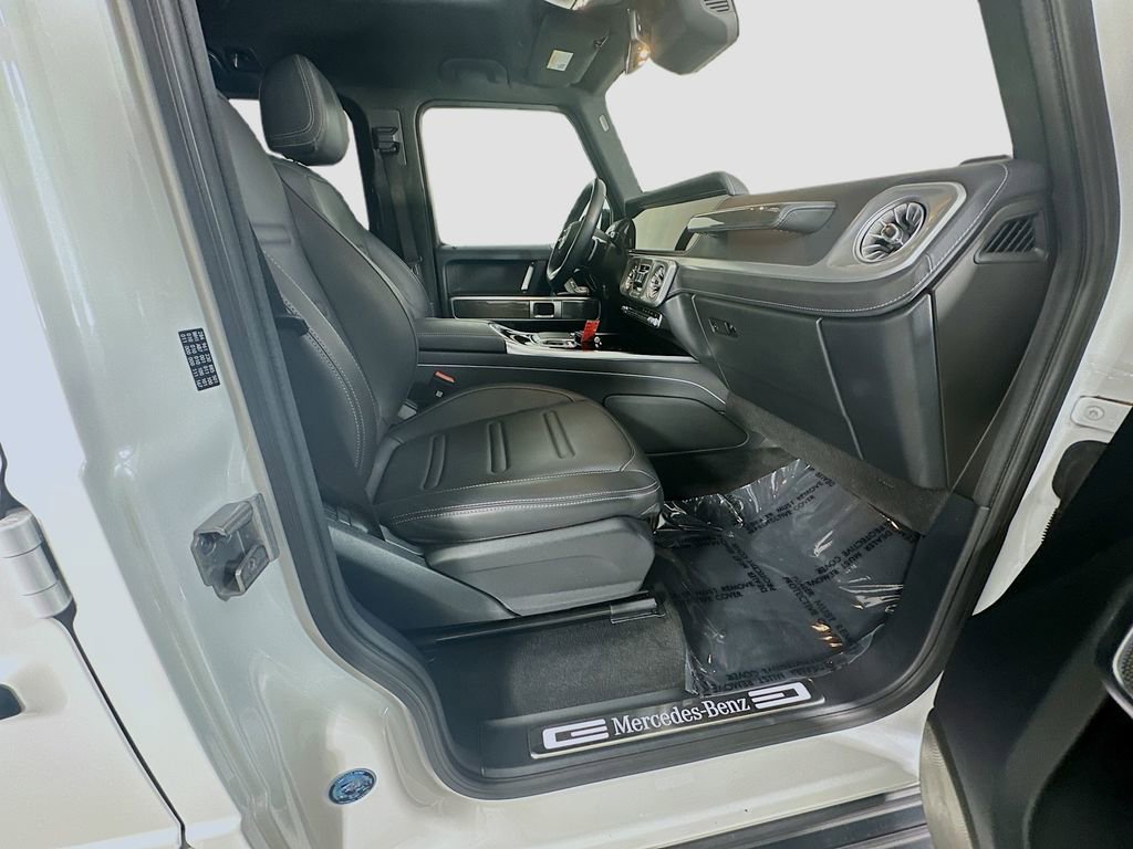 Used 2025 Mercedes-Benz G 550 image 29