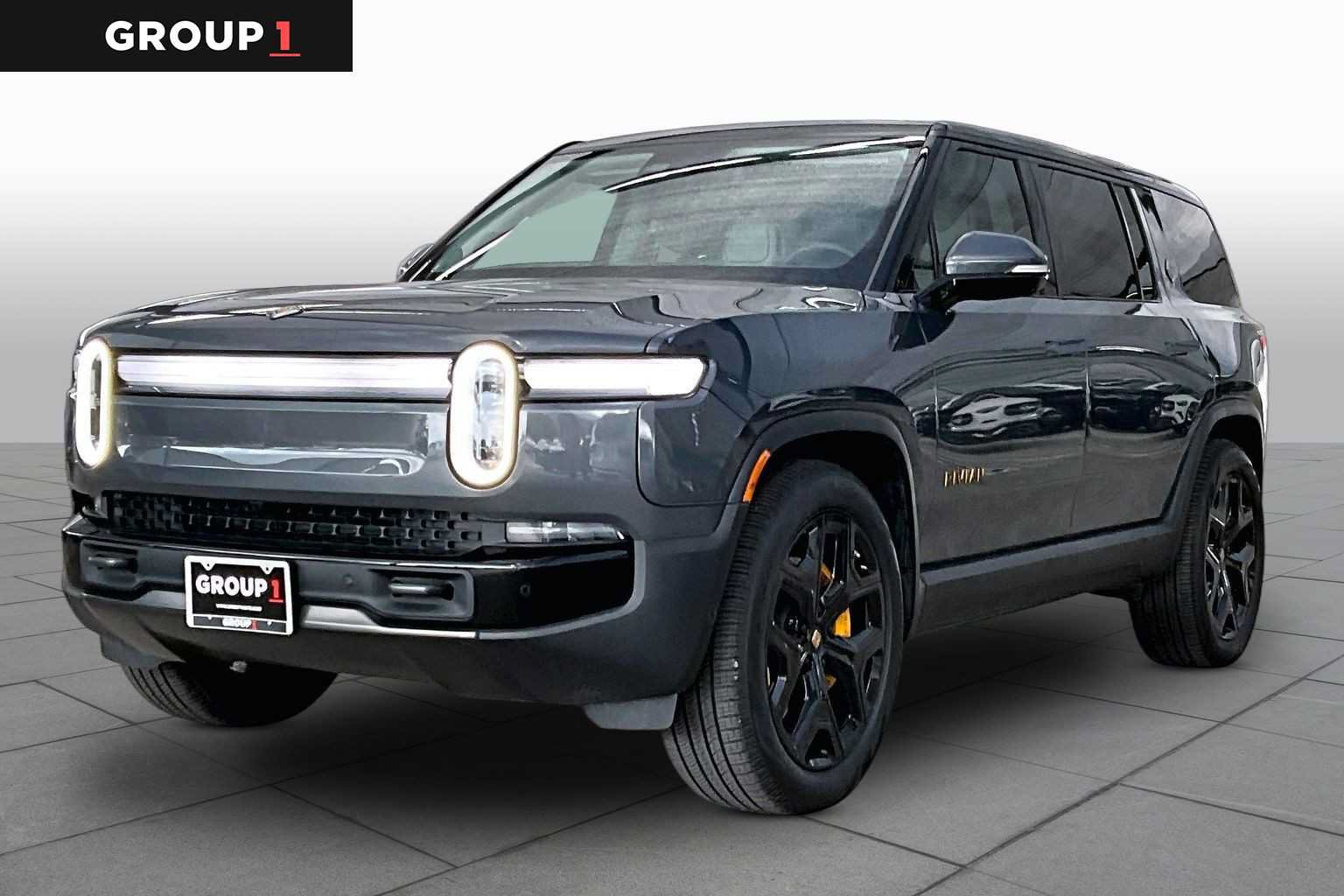 Used 2025 Rivian R1S Premium Dual AWD/4WD image 1