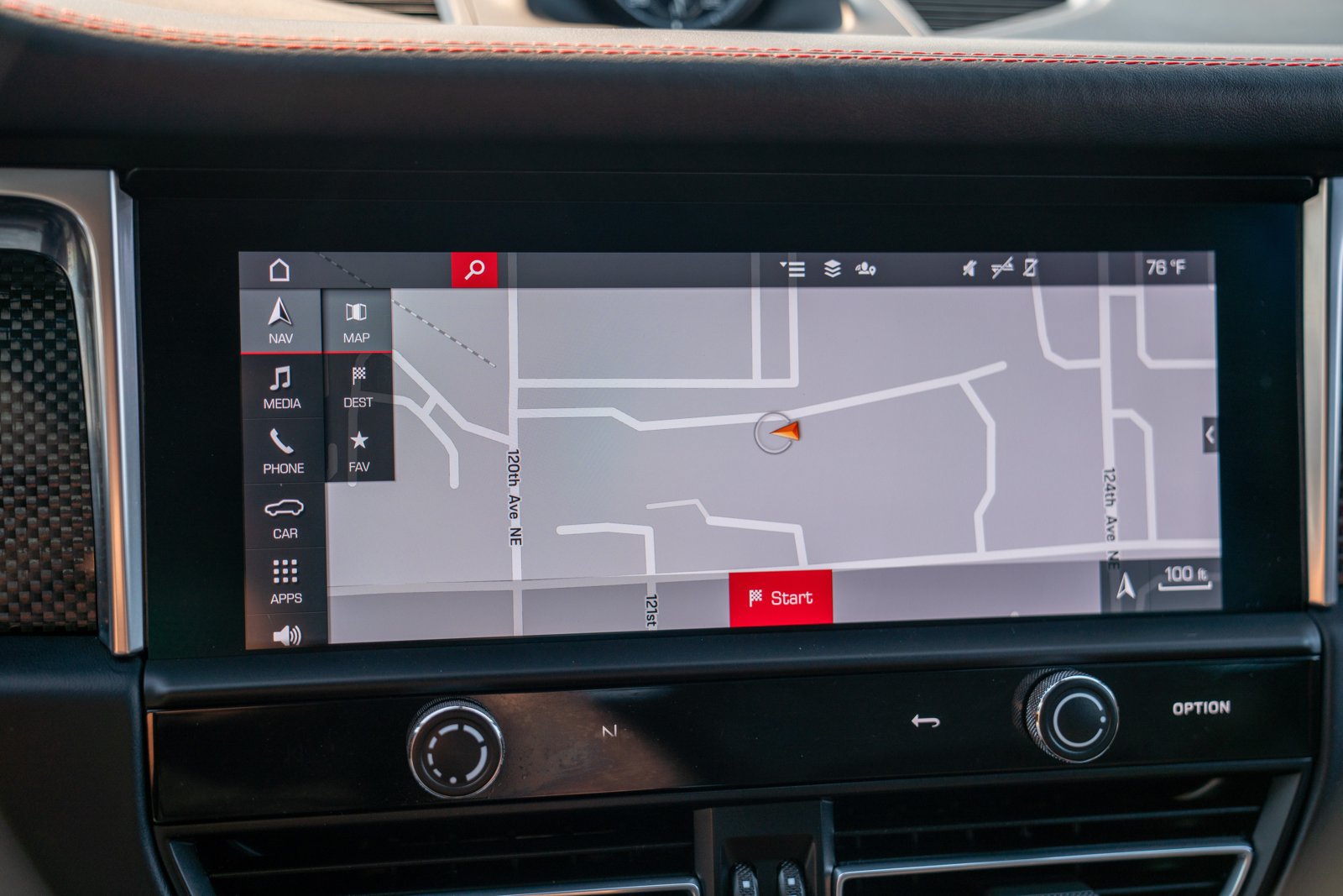 Certified 2024 Porsche Macan GTS AWD/4WD image 18