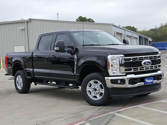 New 2026 Ford F250 XLT w/ FX4 Off-Road Package image 2