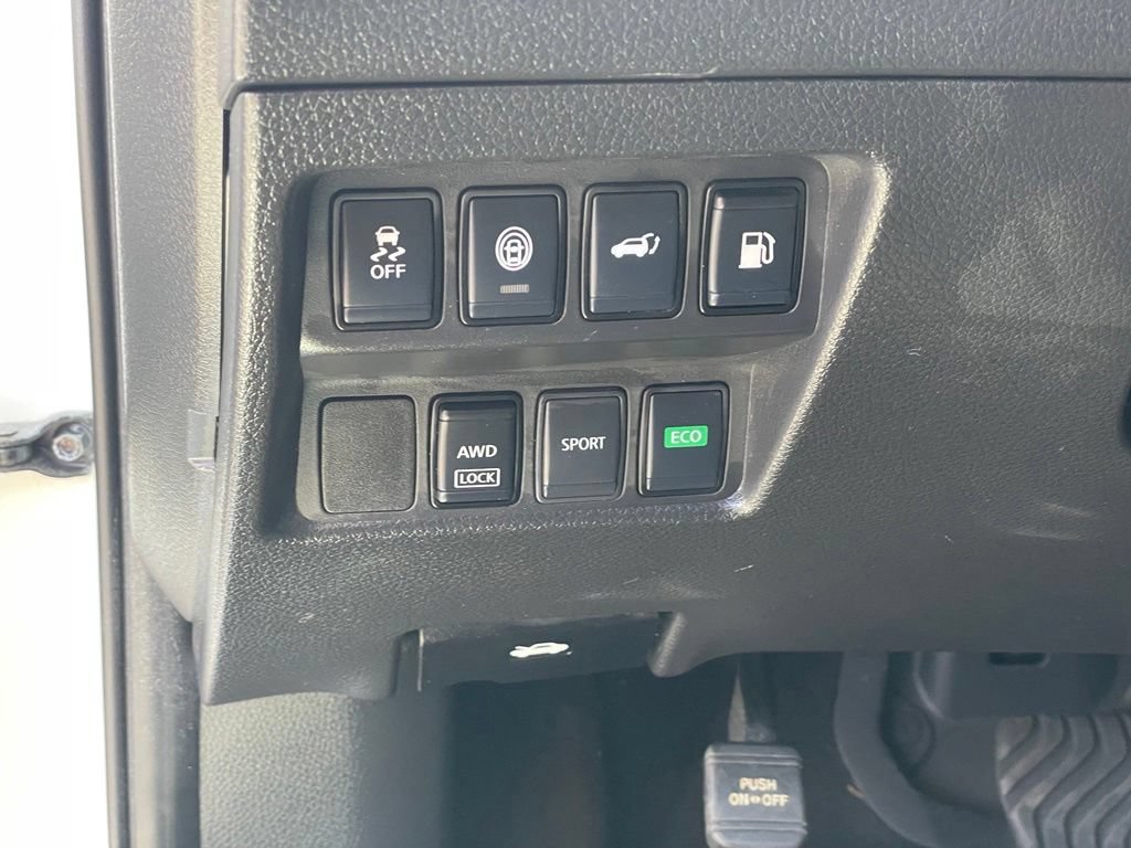 Certified 2020 Nissan Rogue SV AWD/4WD image 15