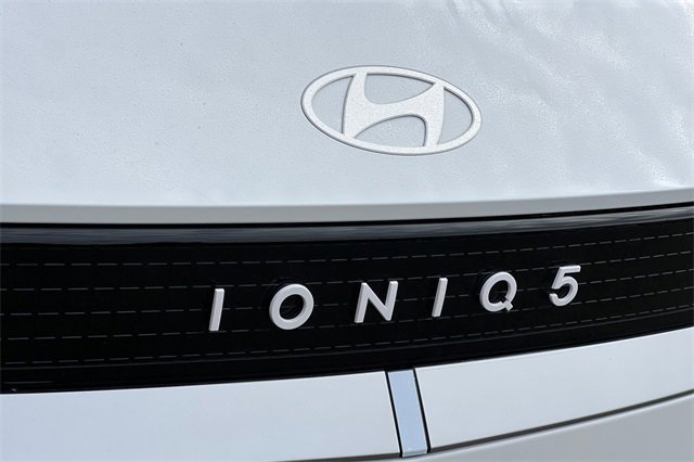 New 2026 Hyundai Ioniq 5 SEL image 9