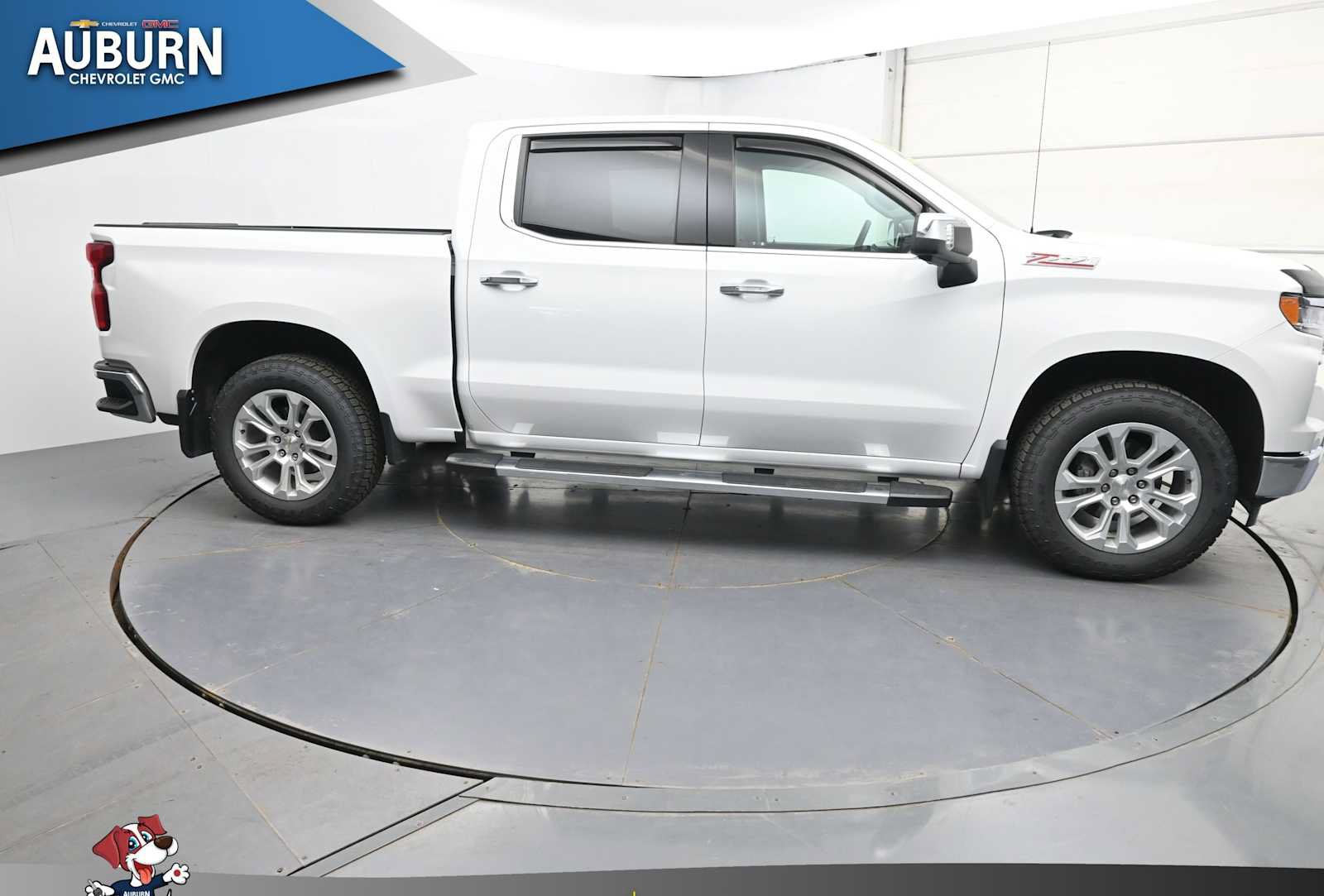 Used 2023 Chevrolet Silverado 1500 LTZ AWD/4WD image 17