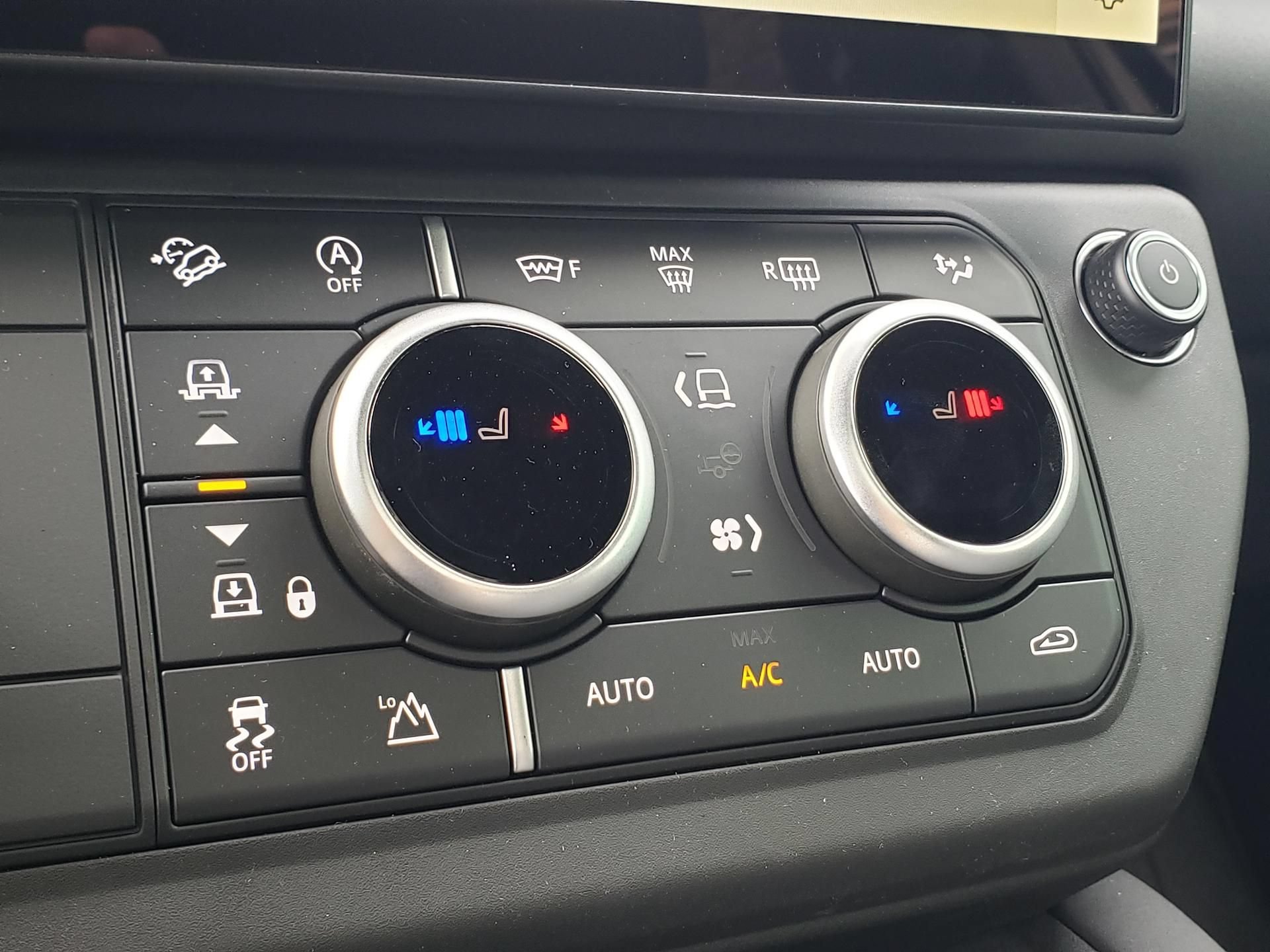 New 2026 Land Rover Defender 110 AWD/4WD image 23