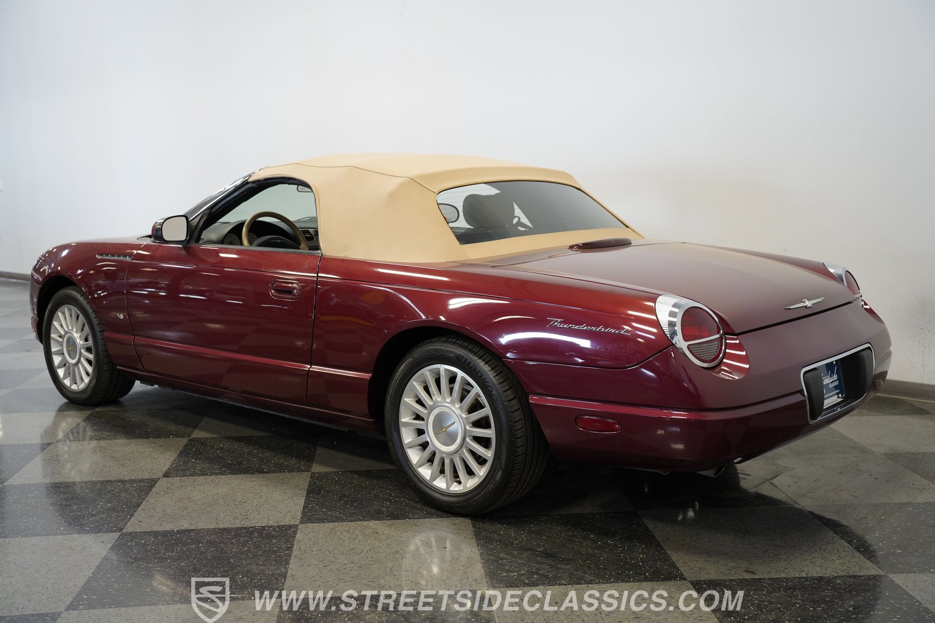 Used 2004 Ford Thunderbird RWD image 24