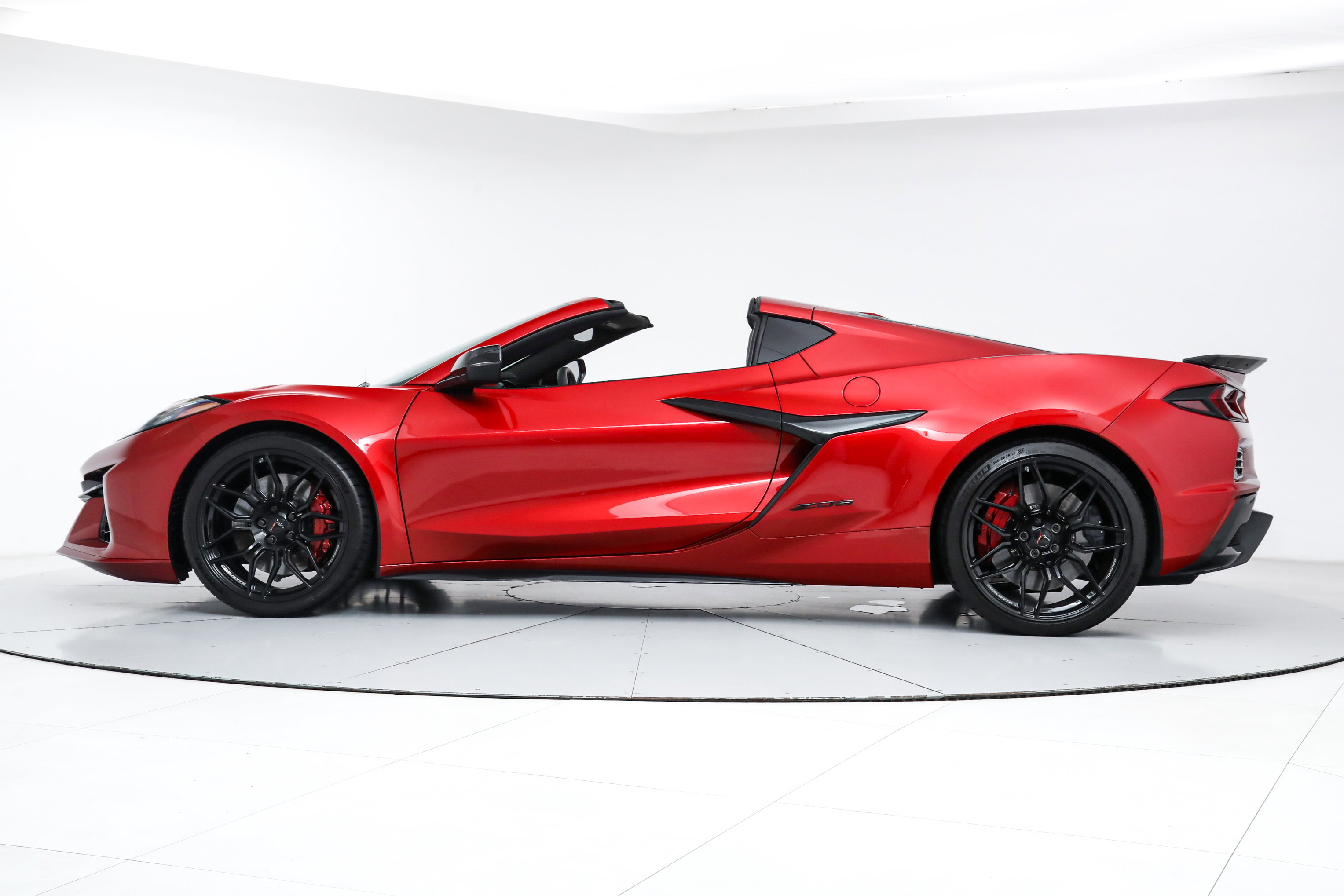 Used 2025 Chevrolet Corvette Z06 w/ Stealth Interior Trim Package image 2