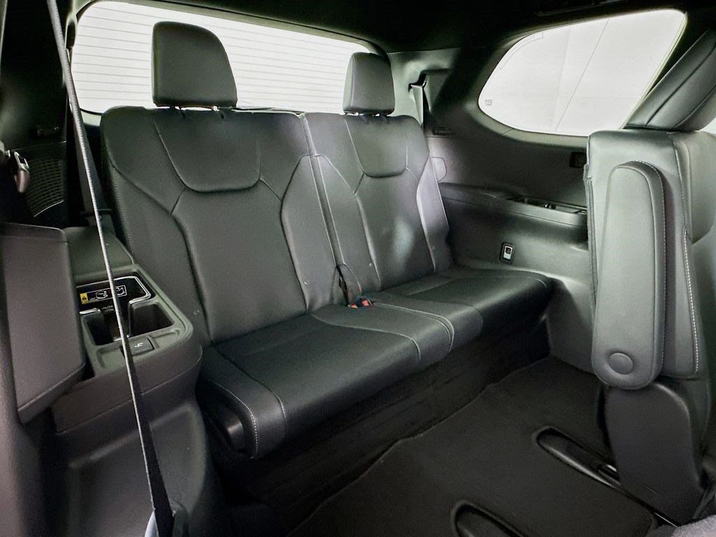New 2026 Lexus TX 500h AWD image 32